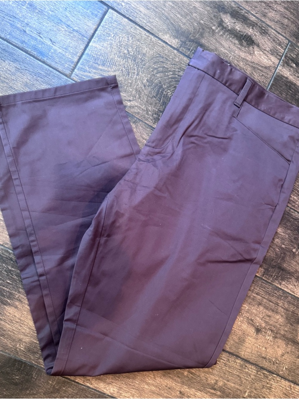 Calvin Klein Men's Straight Chinos in Plum NWT